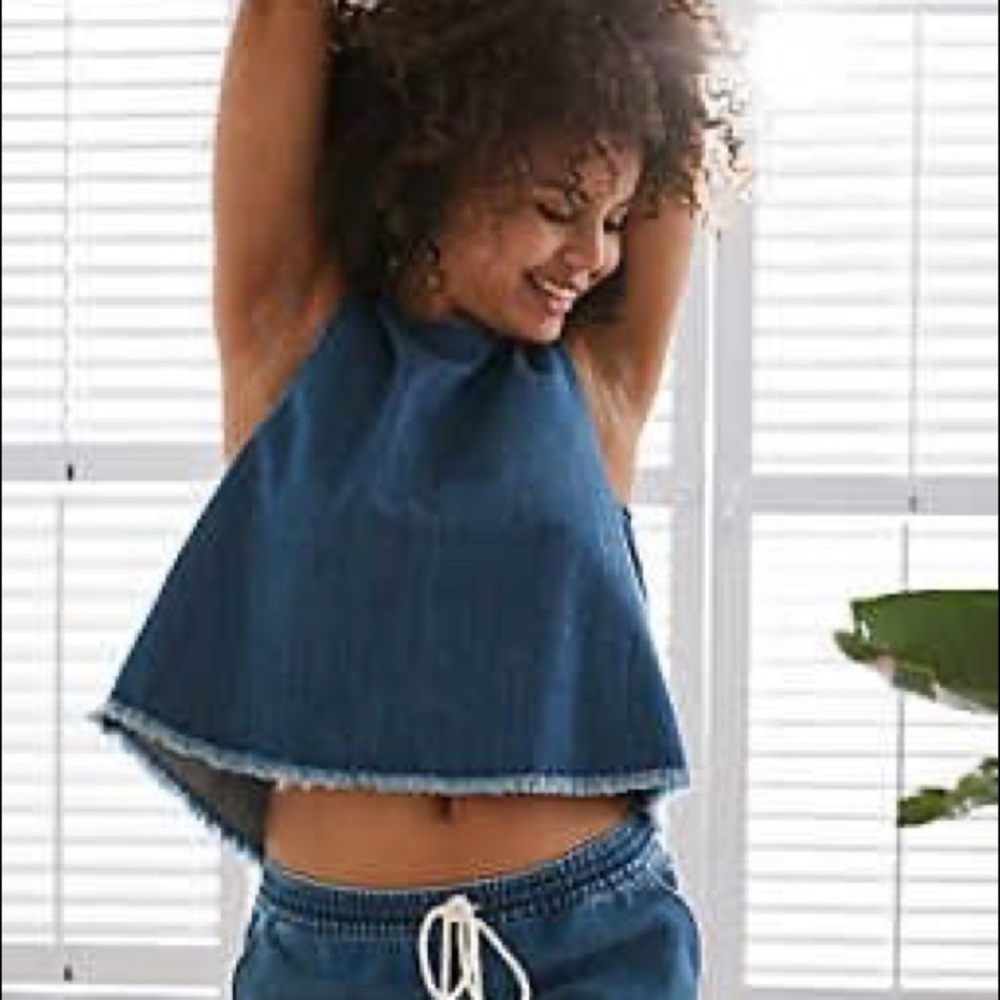 LIKE NEW Aerie denim crop top
